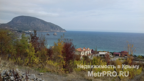 Продается участок в Гурзуфе, с потрясающим видом на всю бухту и Аю-даг. Благодаря расположению, вид вам никто и...