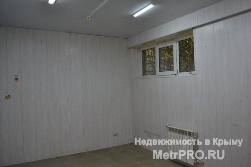 Сдается помещение свободного назначения общей площадью 40 м.кв., полу-цоколь, кабинетная система. Расположено по...