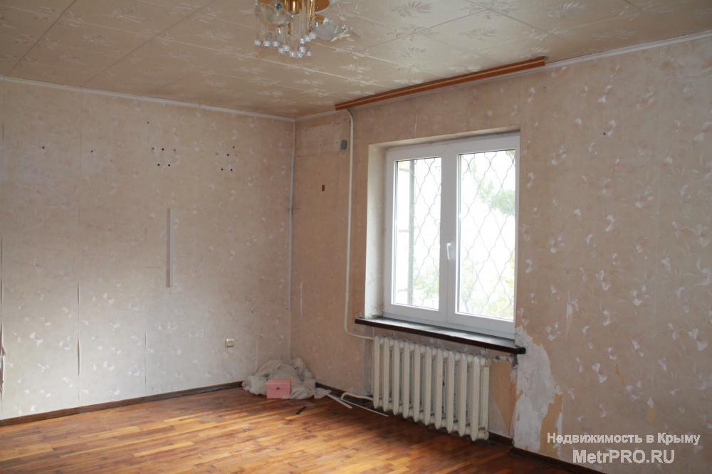 Продается 2-х комнатная квартира в г.Алушта по ул.Виноградная, дом 26. Квартира находится на 1 (высоком) этаже/10-и... - 1
