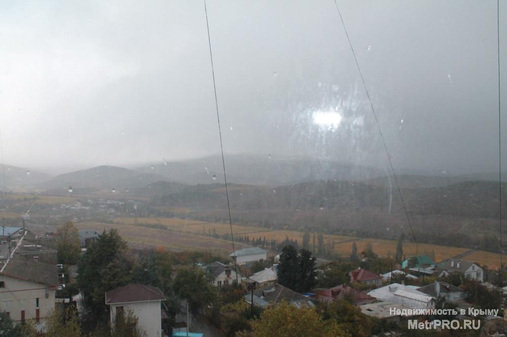 Продается просторная  2-х комнатная квартира в Алушта, ул.Пригородная, дом 5а. Квартира рассположена на 9 этаже/12-ти... - 2