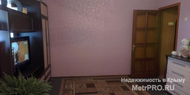 ​Продам двухкомнатную квартиру на пр-те Генерала Острякова. Расположена на 6 этаже из 12. S 53 м2. Состояние хорошее,... - 3
