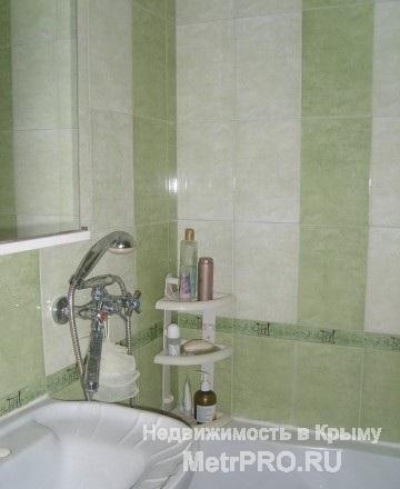 ​Продам уютную 2-к квартиру на пр-те Генерала Острякова, ост. Хрюкина (1 мин ходьбы), 9/12 панельного дома. Квартира... - 5
