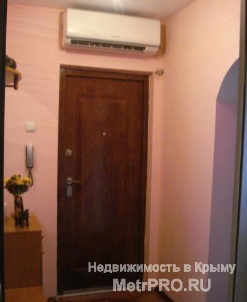 Продается двухкомнатная квартира. Общая площадь 62,7 м ( комнаты 18 и 12 м). Квартира в   отличном состоянии, теплая,... - 5