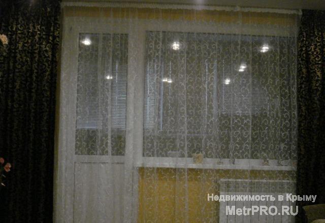 Продается двухкомнатная квартира. Общая площадь 62,7 м ( комнаты 18 и 12 м). Квартира в   отличном состоянии, теплая,... - 9