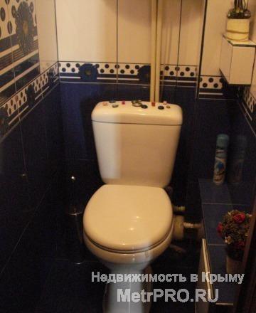Продается двухкомнатная квартира. Общая площадь 62,7 м ( комнаты 18 и 12 м). Квартира в   отличном состоянии, теплая,... - 12