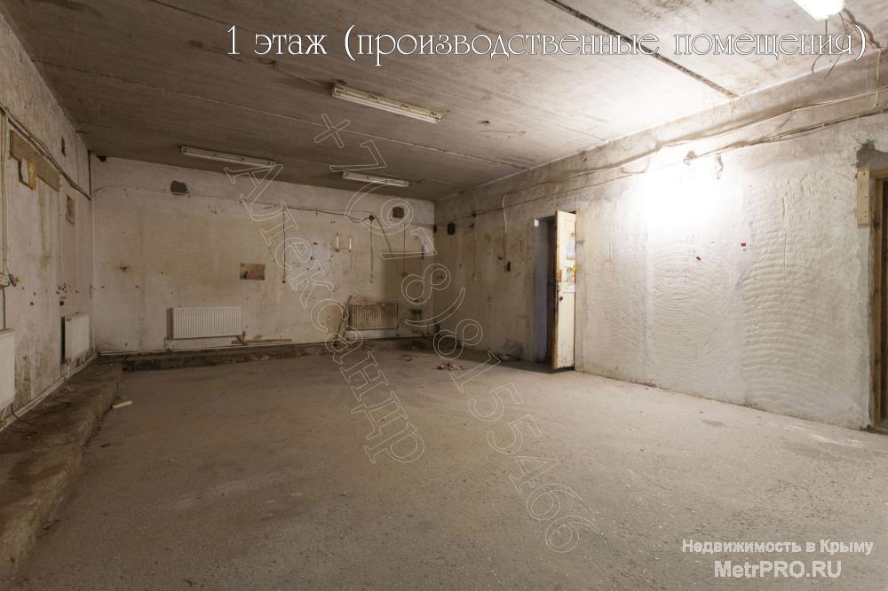 Продается 3-х этажный дом с жилой мансардой в г. Симферополе. Общ.пл. 491 кв.м. Дом и хоз.помещения 440 кв.м. Двор 51... - 7