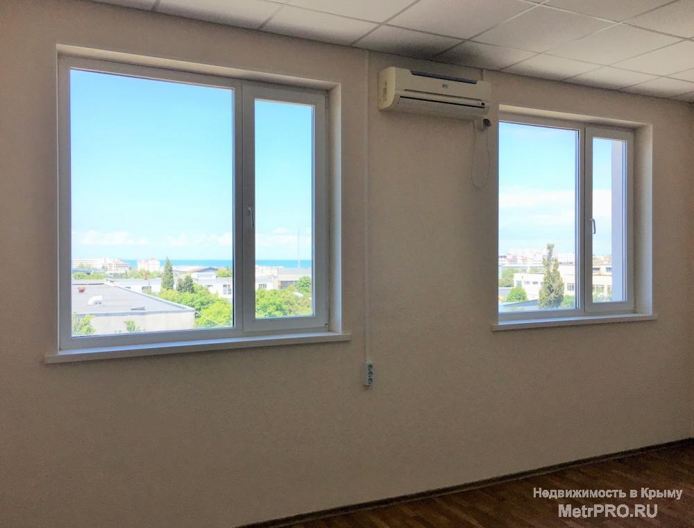 Сдам в аренду офисное помещение площадью 35,90 кв. м, расположенное на 4-м этаже 4-х-этажного офисного здания. В...