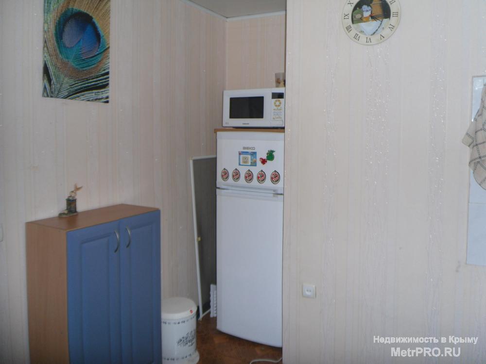 Эта 2-комнатная, с современным ремонтом, квартира находится в 10ти минутах пешком от жд вокзала. Там же находится и... - 4