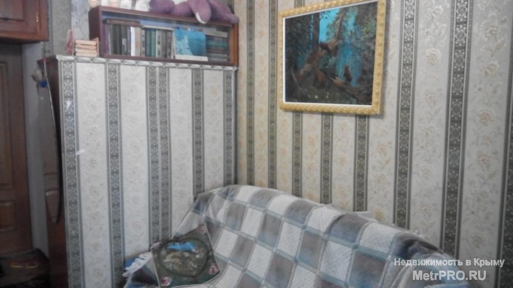 Продам квартиру в малосемейке (Алупка, район санатория Боброва), площадь 28,8 кв. м. Комната площадью 13,1 кв. м. с... - 1