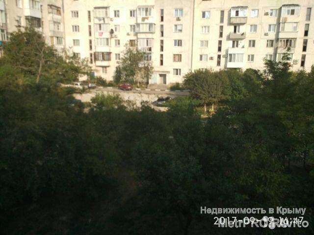 Срочно! Продам трехкомнатную квартиру!!! Улучшенка 74 м.кв на 3/9 этаж.Комнаты  раздельные 18+9+13. Кухня 8м.кв. Две... - 2