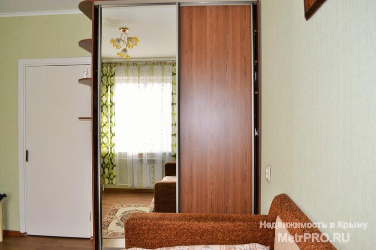 Предлагаем 2-к квартиру в центре Симферополя, ул. Лермонтова, 17, 4/9 эт. дома. Общая площадь - 48,6 кв.м., жилая -... - 2