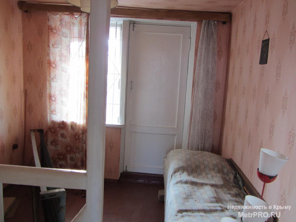 Продается дача, площадью 4 сотки, находится на 7-км Балаклавского шоссе в СТ «Весна». Подведена городская вода,... - 9