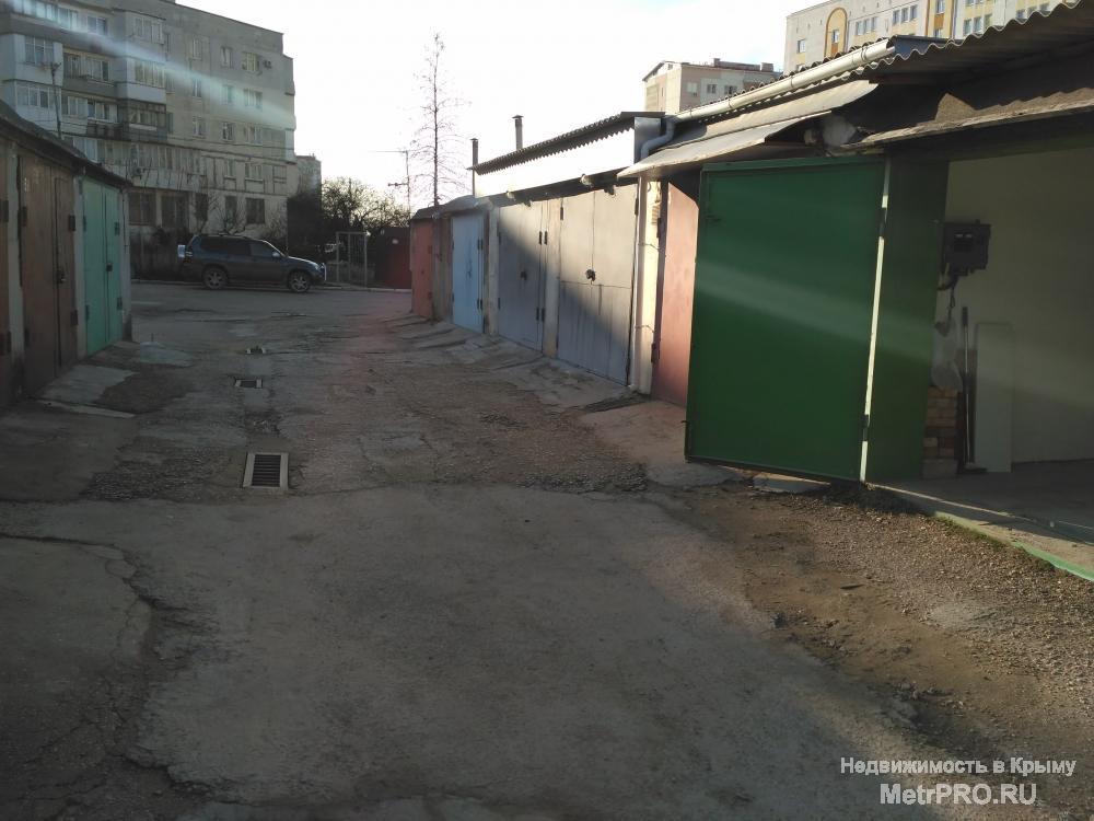Продам гараж! В гаражном кооперативе 'Фиолент' на Корчагина 40.   Габариты гаража 3.20х6.00х2.10  Подвал чуть меньше.... - 4