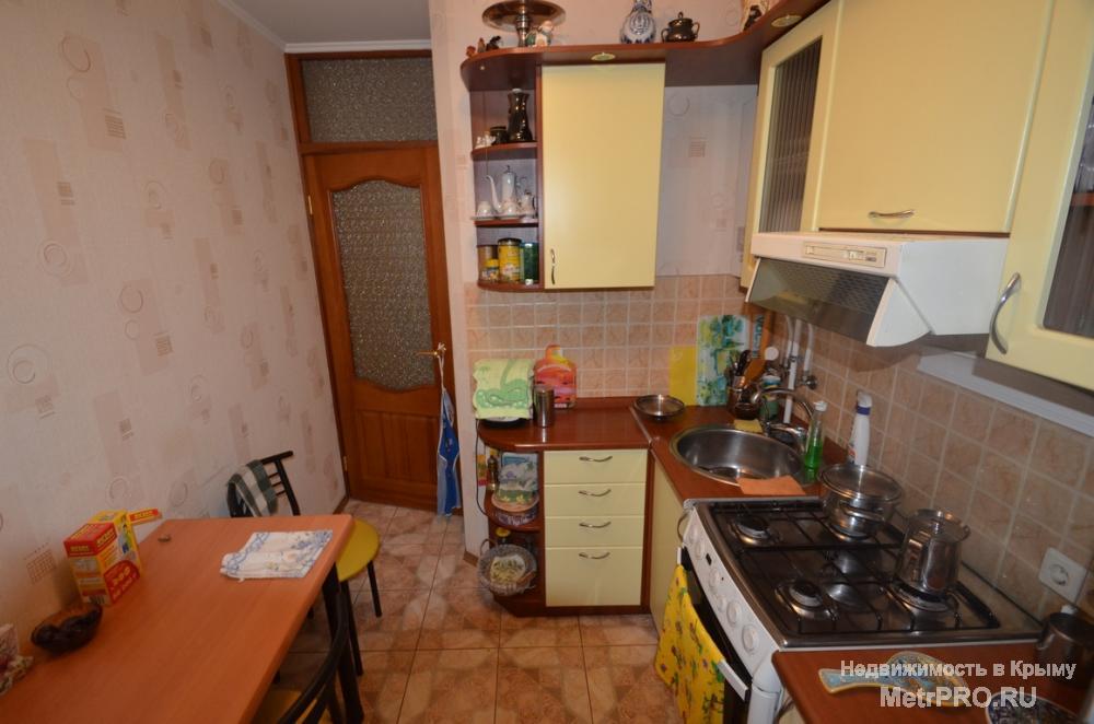 Продажа / 3-комнатные, ЯЛТА, Свердлова улица, 5 700 000 р. Продается шикарная 3к квартира с 2мя лоджиями по улице Свердлова Квартира находится на 4м этаже 5ти этажного здания... - 1