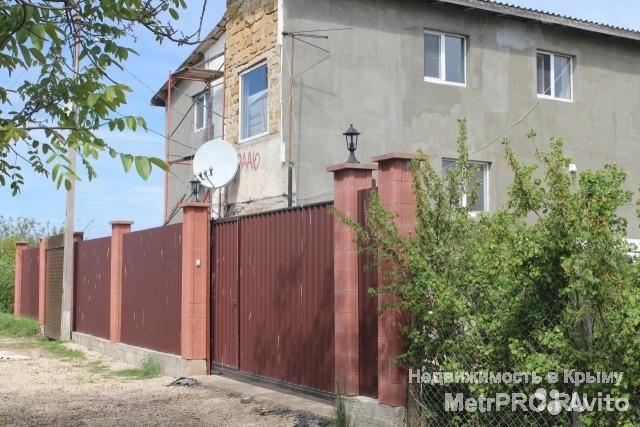 Продам дом общ.пл.190м2. Три этажа. Первый этаж гараж, бытовая комната, котельная, второй этаж санузел, ванная -...