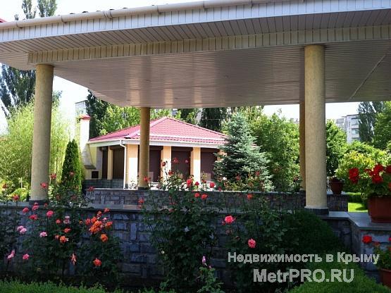 Сдам дом в Симферополе, район Москольца на ул.Садовая, общая площадь 715м2, 5 этажей, 12 жилых комнат, 7 сан.узлов,... - 2
