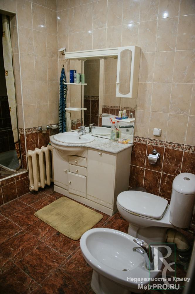 В продаже крупногабаритная квартира в самом центре Севастополя - с угловым балконом в сторону площади Ушакова и... - 10