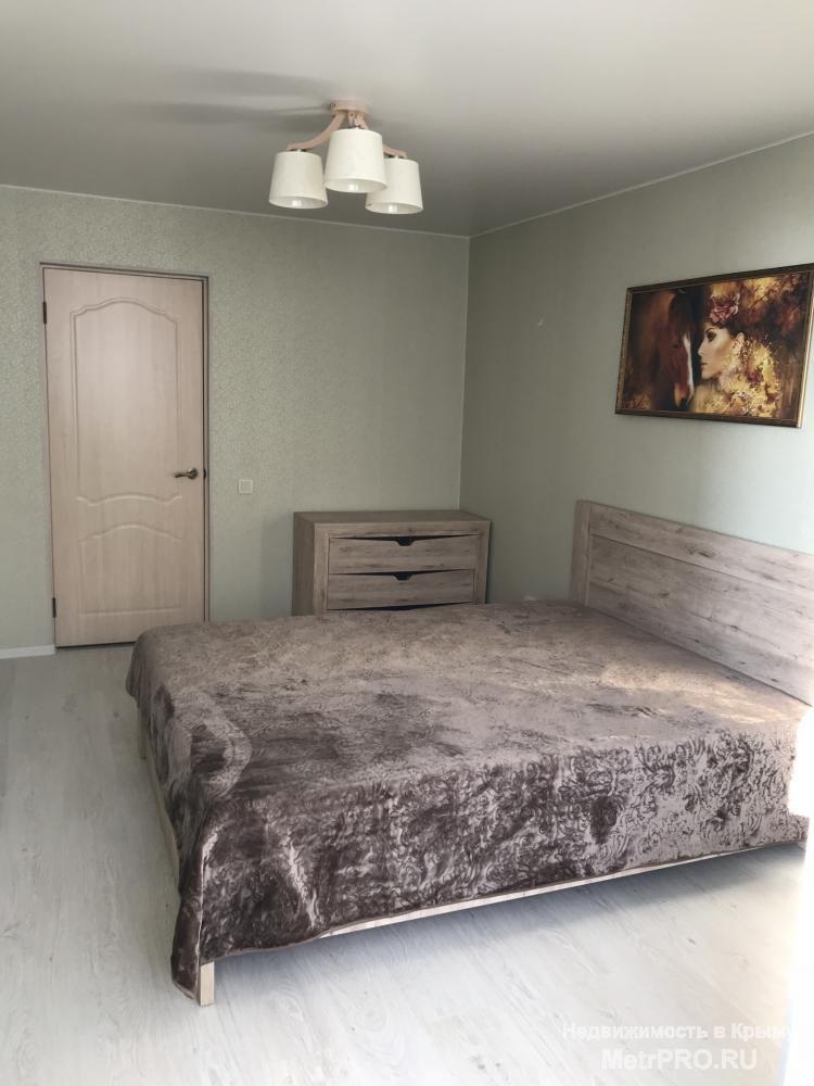 От собственника. Сдам 2 к.кв., новый м-крн, район маг. Мастер, 7/9эт, 60м2, квартира очень светлая и теплая, две...