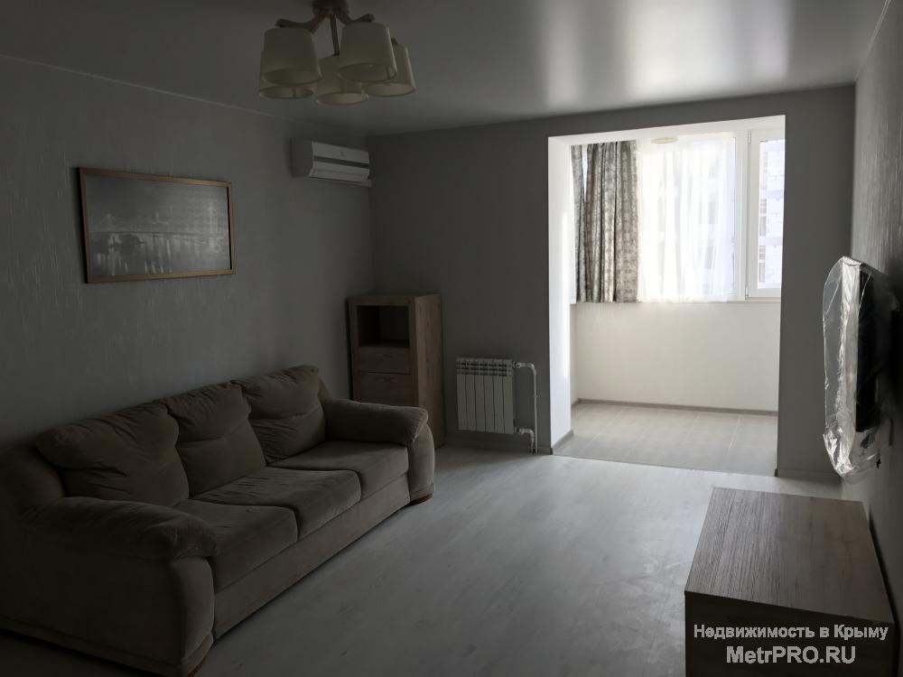 От собственника. Сдам 2 к.кв., новый м-крн, район маг. Мастер, 7/9эт, 60м2, квартира очень светлая и теплая, две... - 2