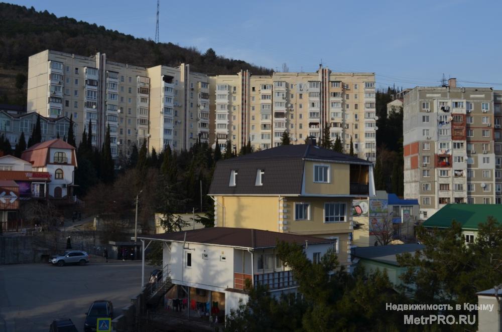 Предлагаем к продаже комфортабельную 2-комнатную квартиру в спальном районе города с удобной транспортной развязкой и... - 18