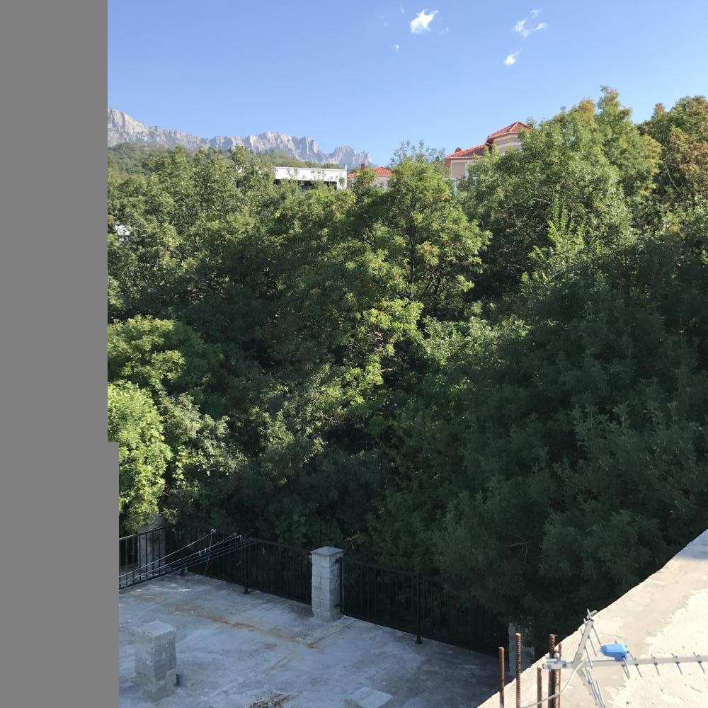Продается 3-этажный дом 335 м2 на ЮБК в поселке Симеиз в 20 км от Ялты.    Участок 3 сотки (в собственности)... - 6