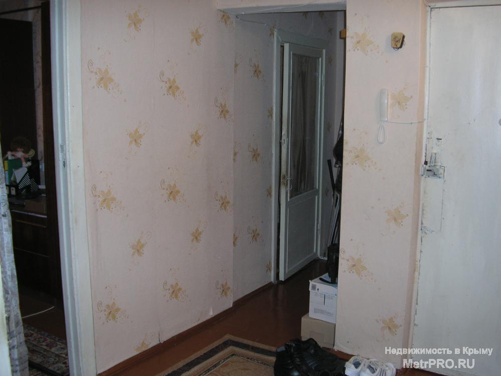 Продам трехкомнатную 'чешку' в центре Балаклавы на ул.Кирова, 4/5 этаж, 69/40/8, лоджия с видом на море и балкон - во... - 14