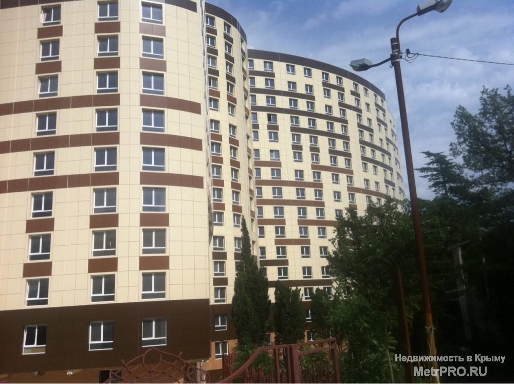 Продается квартира свободной планировки в Ялте в новом жилом комплексе на ул Блюхера 19. Общая площадь квартиры... - 6