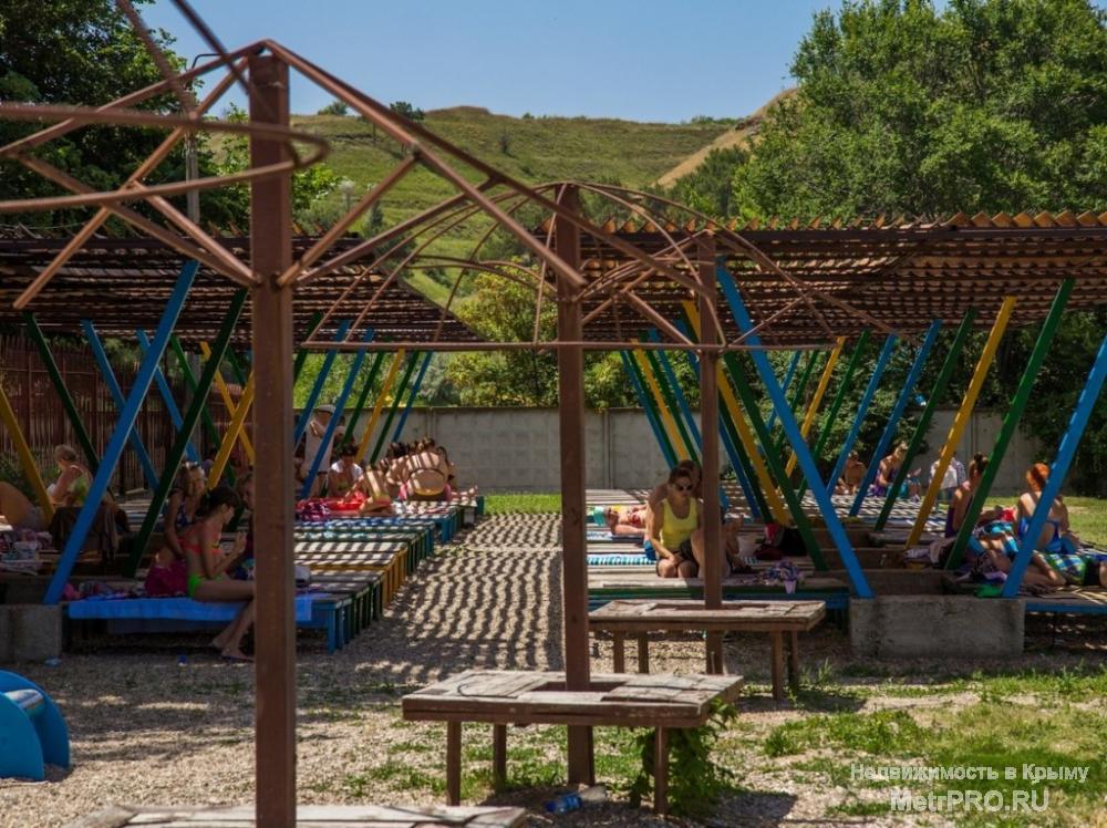 Уникальность пансионата «Лагуна» в Песчаном в том, что она находится на самом берегу всего в 50 метрах от моря. Для... - 1