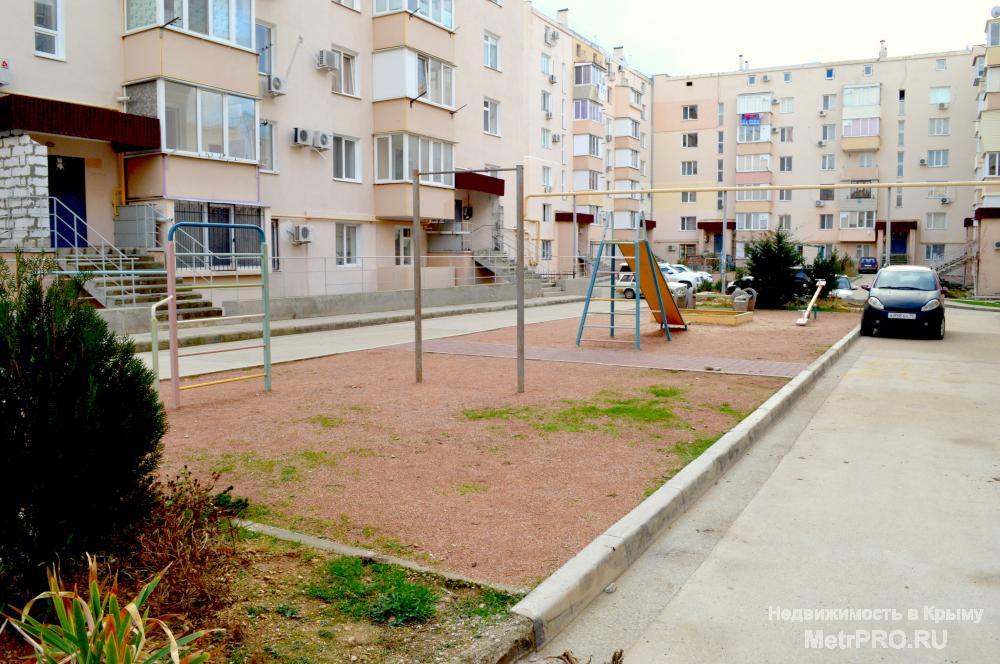 В продаже трехкомнатная квартира от строителей в новом доме на Радиогорке!  Квартира расположена в экологически... - 14
