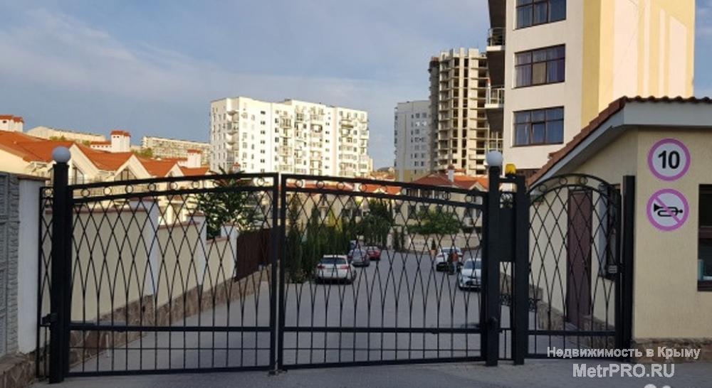 Продаются квартиры в 3-этажном таунхаусе в элитном жилом комплексе Dream Town (Дрим Таун) в Севастополе на берегу...