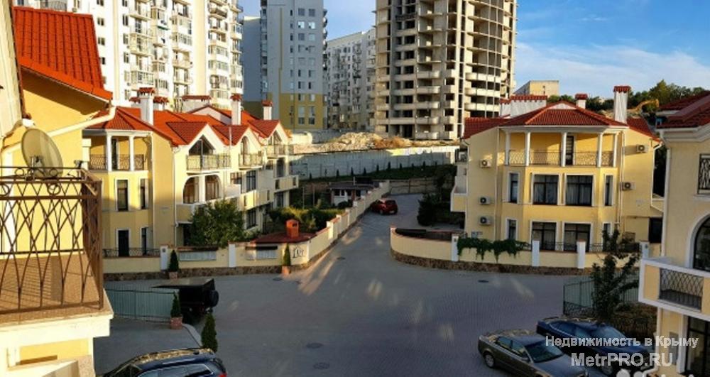 Продаются квартиры в 3-этажном таунхаусе в элитном жилом комплексе Dream Town (Дрим Таун) в Севастополе на берегу... - 6