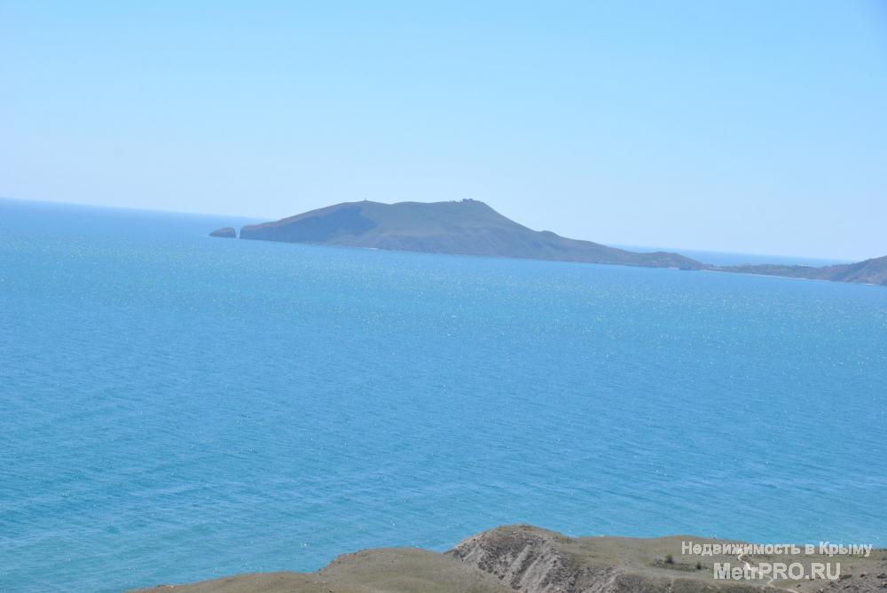 Продам шикарный видовой участок  10 соток на берегу черного моря в прекрасном городе Феодосия по адресу переулок...