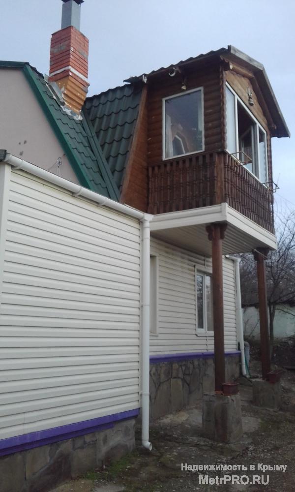 Продается дом в живописном месте города Алупка. Дом площадью 96 м2, располагающегося на участке в 1000 м2, к участку...