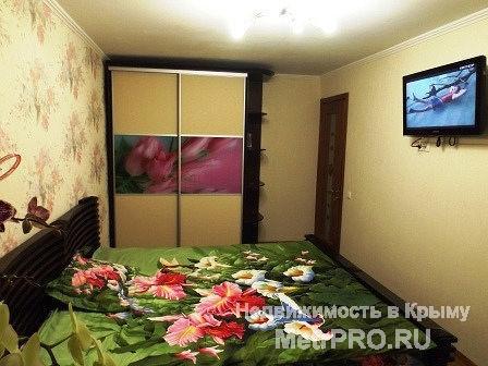 Сдаю двухкомнатную квартиру, в центре г. Евпатории по ул 13Ноября д.79, у входа в парк Фрунзе, возле гост. Украина.... - 3