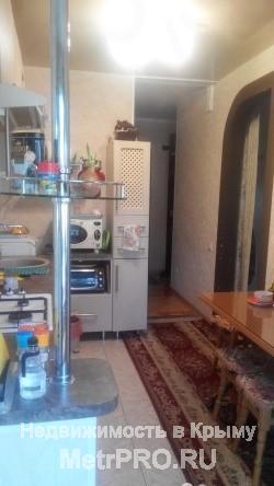 Продается 2-ая квартира на 1 этаже 5 этажного дома. Квартира с ремонтом, высокий цоколь, в длину всей квартиры лоджия... - 5