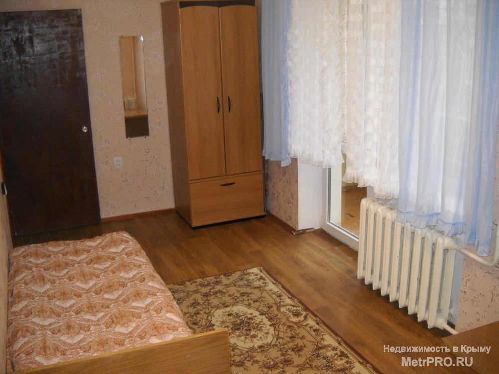 Просторная, чистая, квартира в хорошем месте, до центра 10 мин. на общественном транспорте, остановка рядом с домам,... - 2