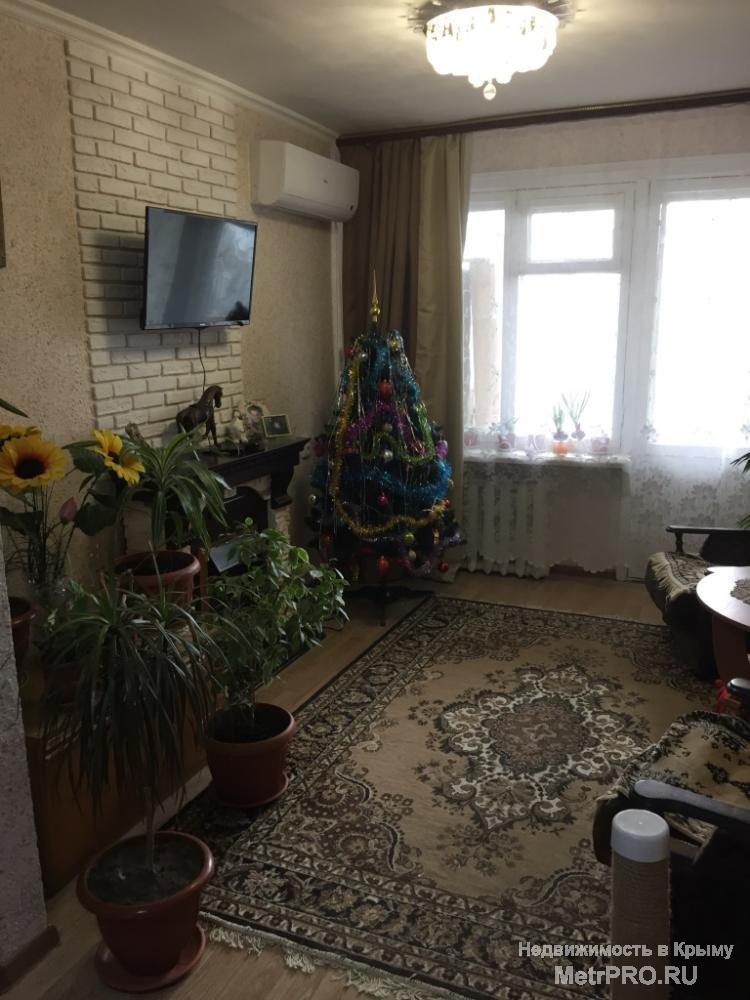 В продаже трехкомнатная квартира(чешка) по ул.Хрусталева. Этаж 3/5, середина дома. Площадь 70/40/10, две застекленные...