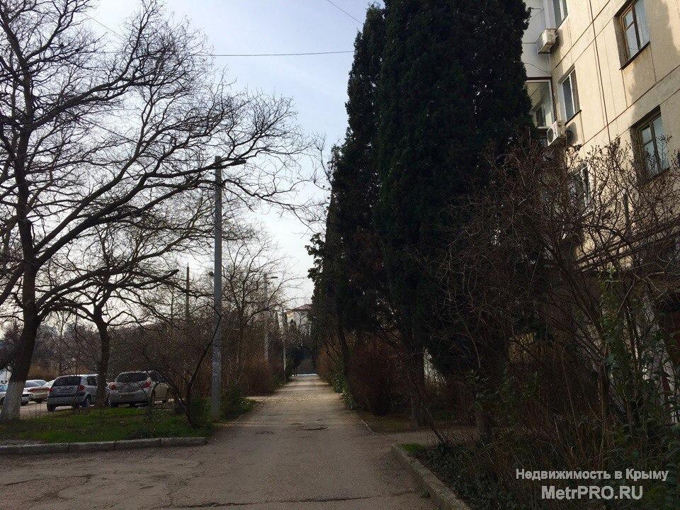 Продаётся 2-комнатная квартира в Стрелецкой бухте на проспекте Гагарина от собственника. Квартира тёплая, расположена... - 9