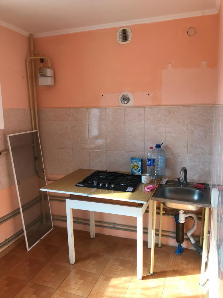 Продам 1-комнатную квартиру в пгт Кировское, площадь 35.1 кв.м, 4-й этаж 5-ти этажного дома (дом напротив ЗАГСа),... - 3