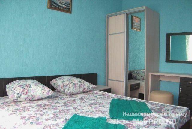 Код объекта 11534    Продаётся гостевой дом в пгт Заозёрное!    Продаётся гостевой дом 1100 кв. м на участке земли 18... - 8