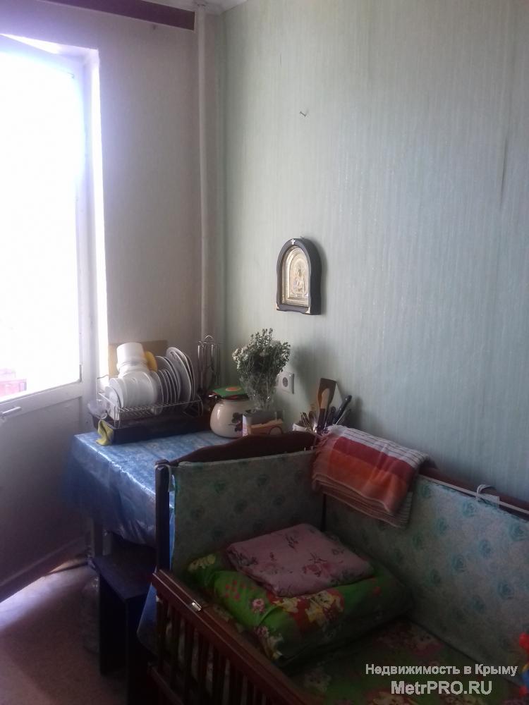 Продам комнату в Камышовой бухте по ул.М.Крылова в блоке на 4 комнаты, комната находится на втором этаже 5 этажного...