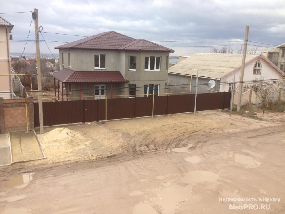 Продам новый жилой дом. Введен  в эксплуатацию в 2017 году.  Общая площадь – 212 кв.м, жилая – 175 кв.м.  два этажа,... - 4
