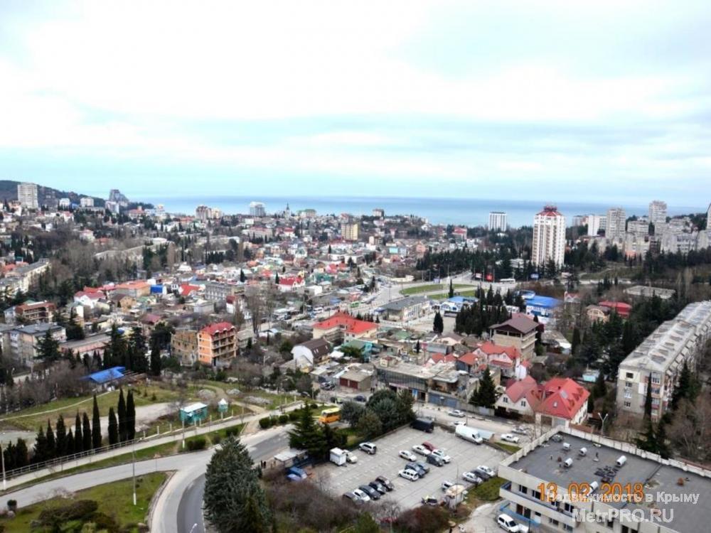 Продам двухкомнатную квартиру г. Алушта, ул. 60 лет ссср. Квартира с прекрасным видом на горы, город и море,... - 19