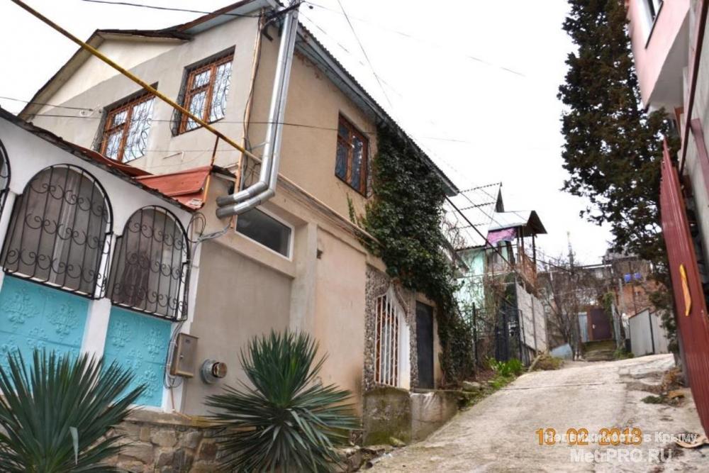 Продам однокомнатную квартиру в Алуште, ул. Краснофлотская. Квартира расположена в двухэтажном доме на 2 м этаже.... - 10