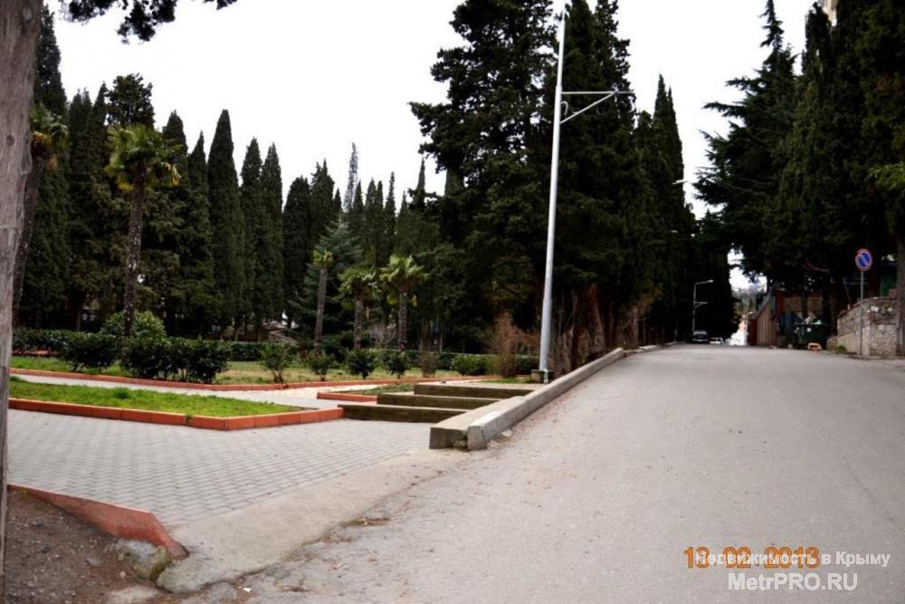 Продам однокомнатную квартиру в Алуште, ул. Краснофлотская. Квартира расположена в двухэтажном доме на 2 м этаже.... - 12