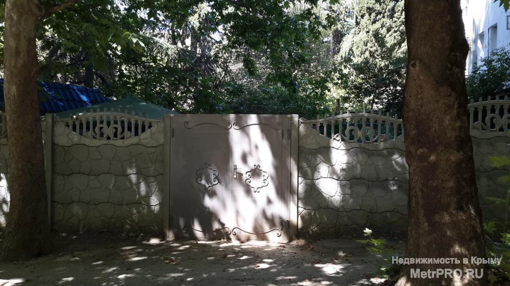 В центре г.Алушта, по ул.Партизанская, продается однокомнатная квартира на первом этаже трехэтажного дома, с... - 7