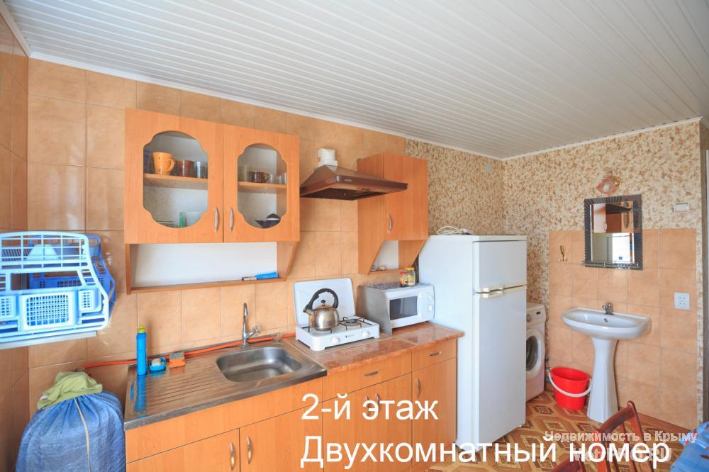 Доброго дня! Сдаются посуточно от 2-х до 6-ти местные номера в мини гостинице в п. Орджоникидзе, до моря 5 минут... - 1