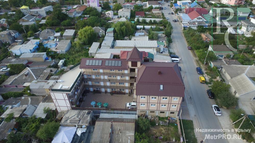 Гостиница расположена в 300 метрах от песчаного пляжа. Общая площадь гостиницы составляет 1070 кв.м. в которую входит... - 2