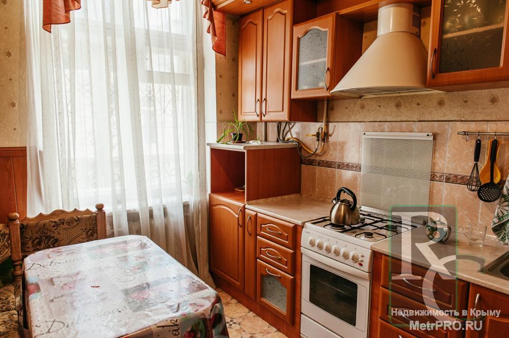 В продаже квартира в историческом центре Севастополя - улица Нахимова.   Один из первых домов от главной городской... - 6