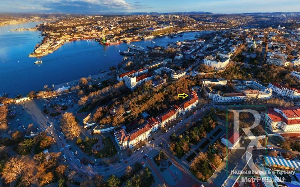 В продаже квартира в историческом центре Севастополя - улица Нахимова.   Один из первых домов от главной городской... - 10